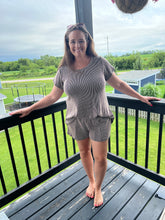 Women’s top and shorts in toffee 